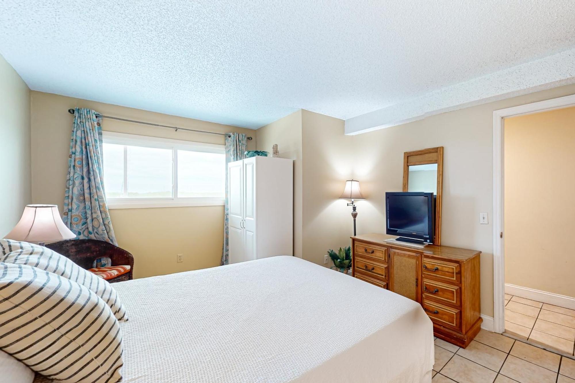 The Summit #920 Apartment